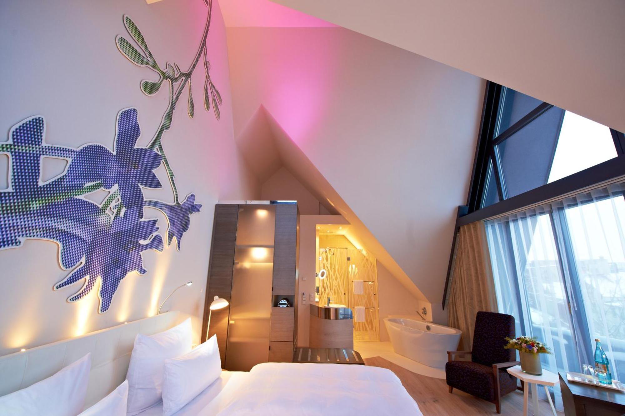 Hotel-Restaurant Schwanen Metzingen  Bagian luar foto