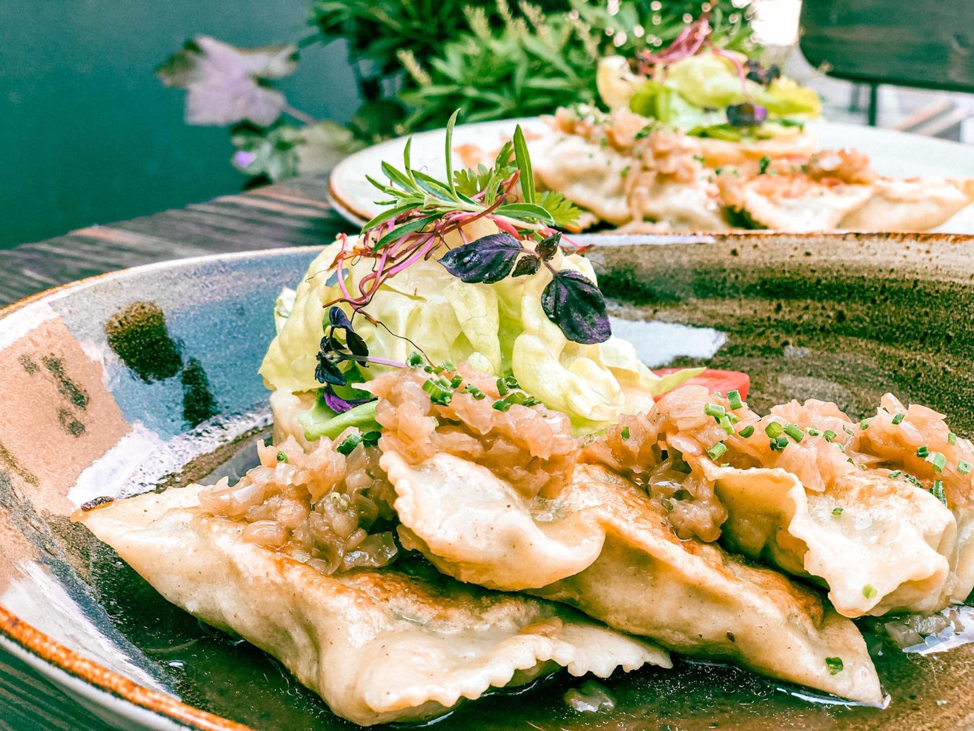 Hotel-Restaurant Schwanen Metzingen  Bagian luar foto