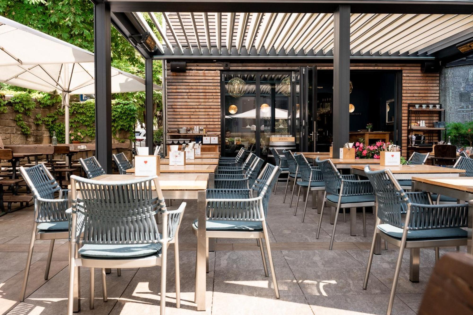 Hotel-Restaurant Schwanen Metzingen  Bagian luar foto